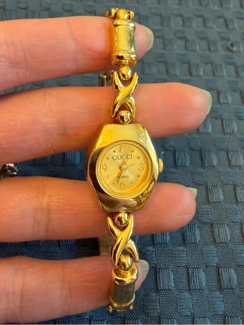 RARE Gucci 29664 Quartz X-link Chain Gold Face Hexagonal Case Bracelet Watch